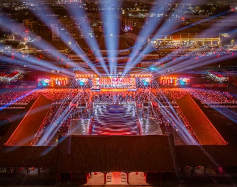 央视级舞台绽放品牌华章，轩尼斯门窗2026全球盛典圆满收官